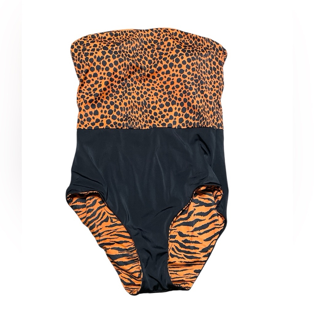 Victoria SecretsOrangeTiger Print Bathing Suit Reversible Strapless Size Medium